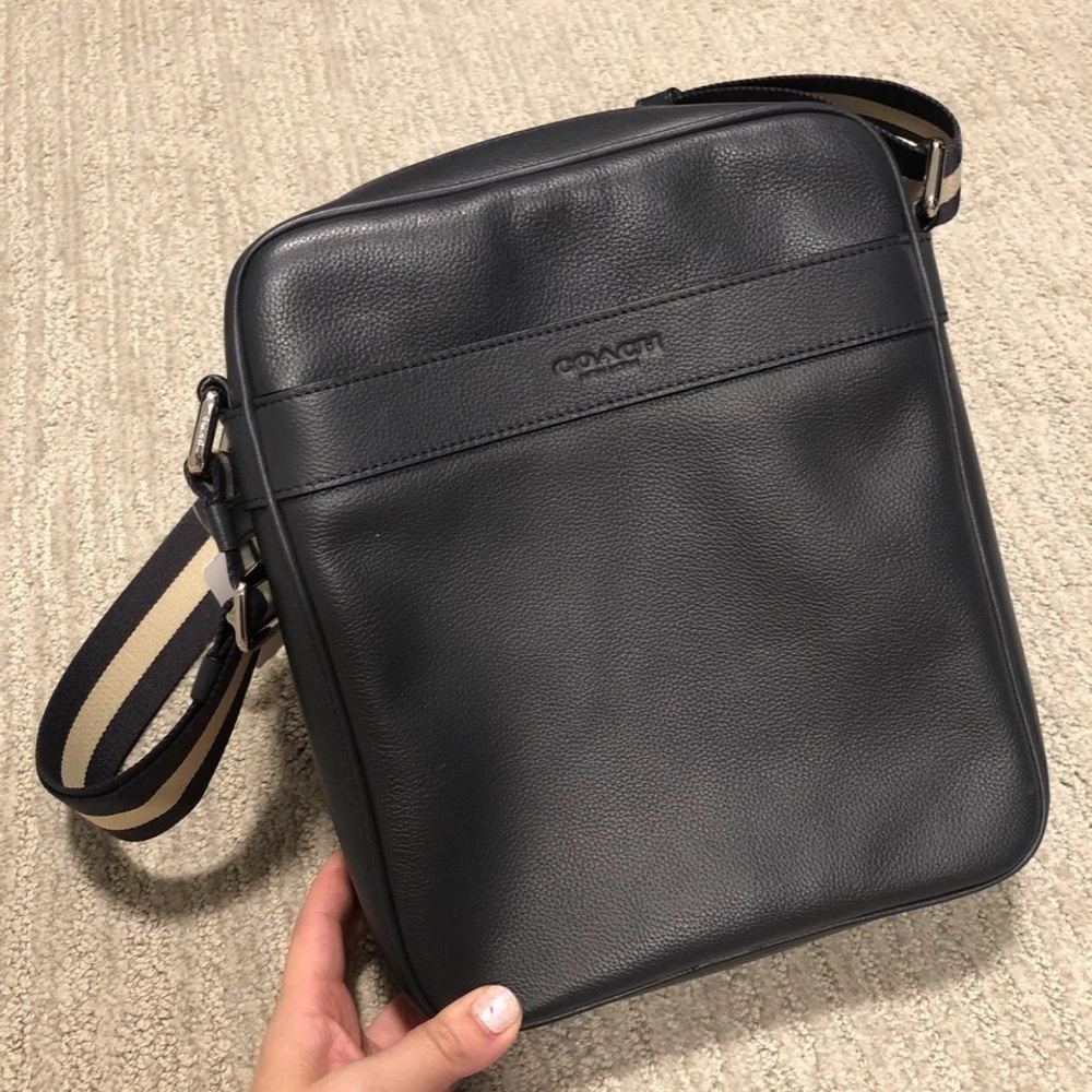 BNWT COACH UNISEX CROSSBODY BAG